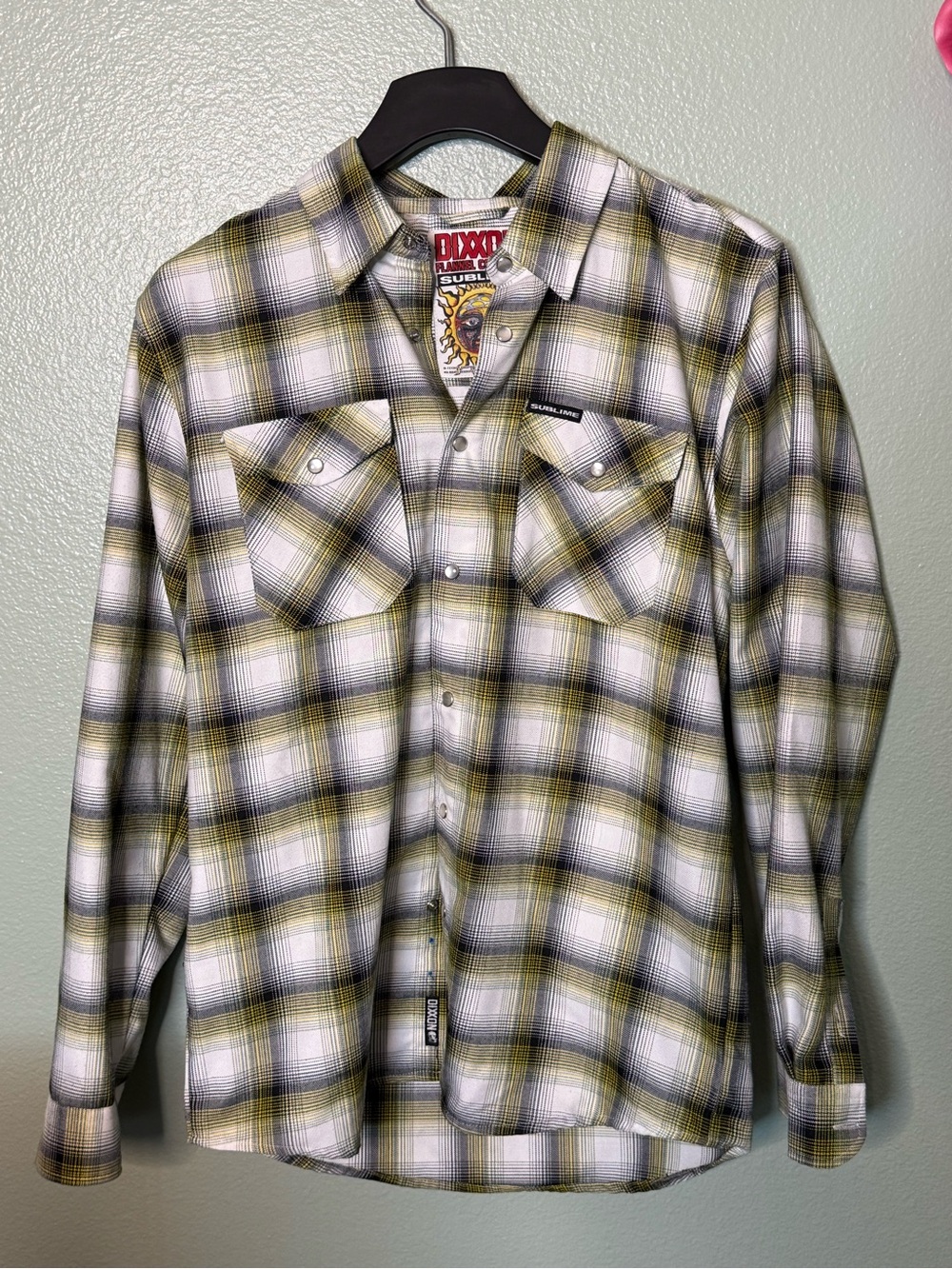 Dixxon Flannel Co x Sublime Men’s Medium Plaid Snap Flannel Shirt